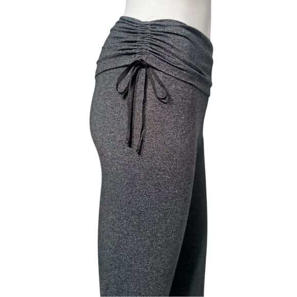 Victoria’s Secret Sport Ruched Fold-Over Waist Yoga Pant (XS Short) - Picture 9 of 12
